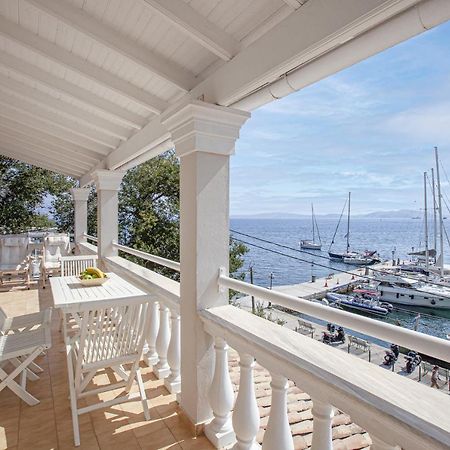 Kassiopi Seafront Elegant Apartments Dış mekan fotoğraf